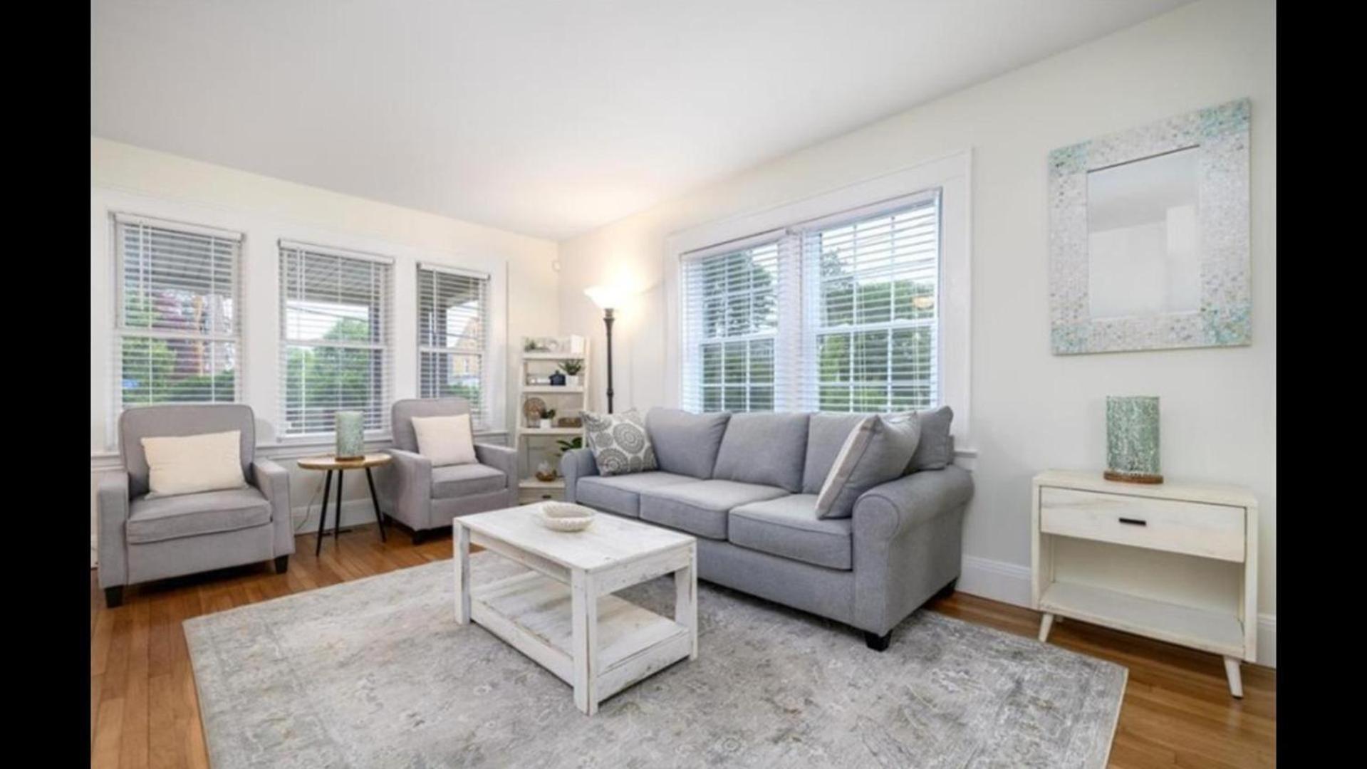 Black Rock Home - 4 Bed - Jacuzzi Bath - Beach Bridgeport Bagian luar foto