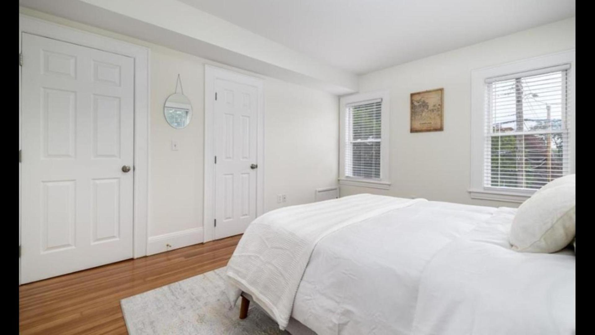 Black Rock Home - 4 Bed - Jacuzzi Bath - Beach Bridgeport Bagian luar foto
